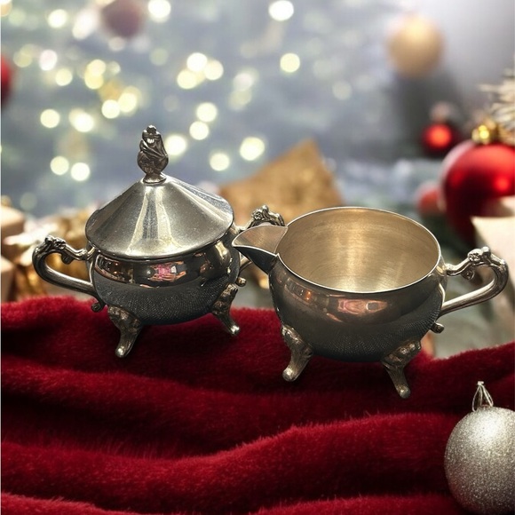 Vintage Silver Plate Sugar Pot & Creamer Pitcher Set Footed Jug Container Decor - Picture 7 of 7